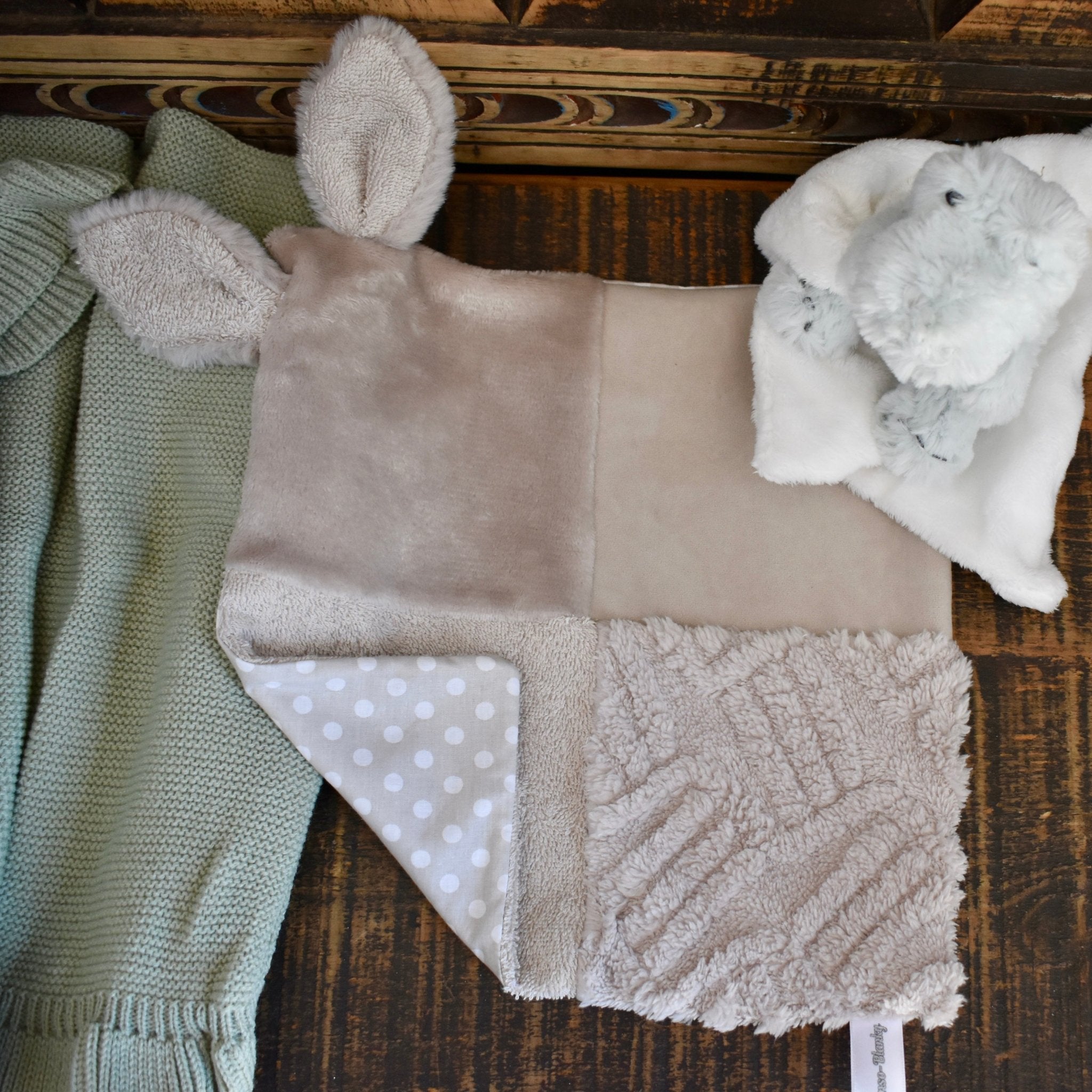 Senso - Blanky Sensory Gift Bundle (3M+) - Latte - Baby Gift Set from Senso - Blanky