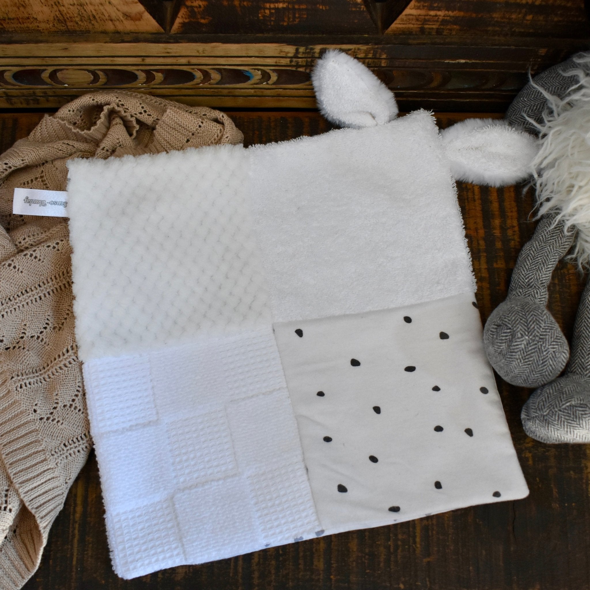Senso - Blanky Sensory Gift bundle (3M+) - White - Baby Gift Set from Senso - Blanky