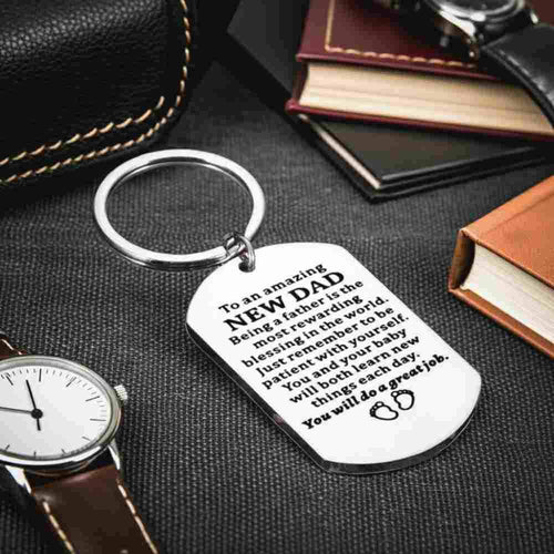 "Amazing New Dad" Engraved Steel Keepsake Keychain - Daddy To Be from Senso - Blanky
