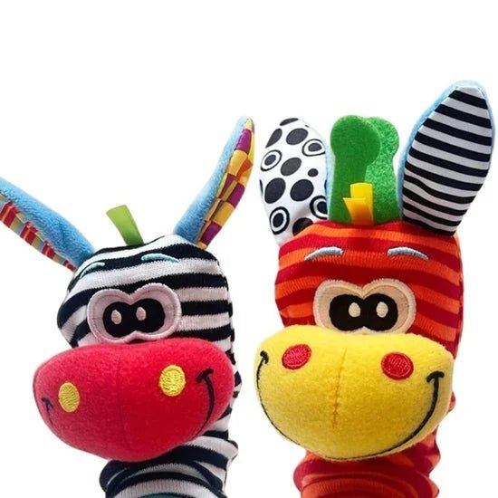Animal Wrist Rattle and Socks (3 - 12 M) Colourful Giraffe Set - Baby Sensory Toy from Senso - Blanky