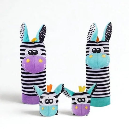 Animal Wrist Rattle and Socks (3 - 12 M) Colourful Giraffe Set - Baby Sensory Toy from Senso - Blanky